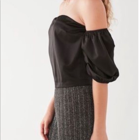 Nwt urban outfitters off the shoulder blouse m - Picture 5 of 8